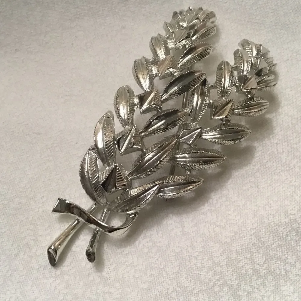 Silvertone Feather Pin